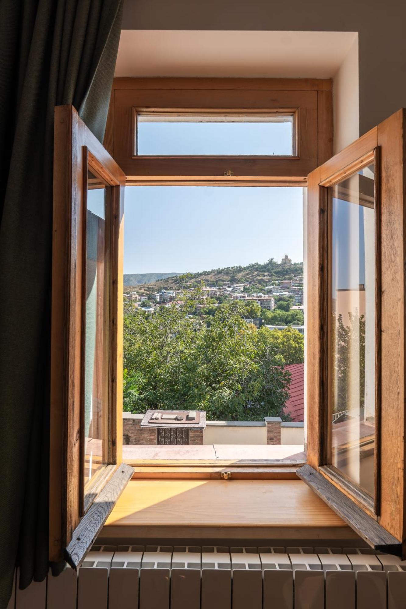 Guli Of - River View Duplex In Historic Center Тбилиси