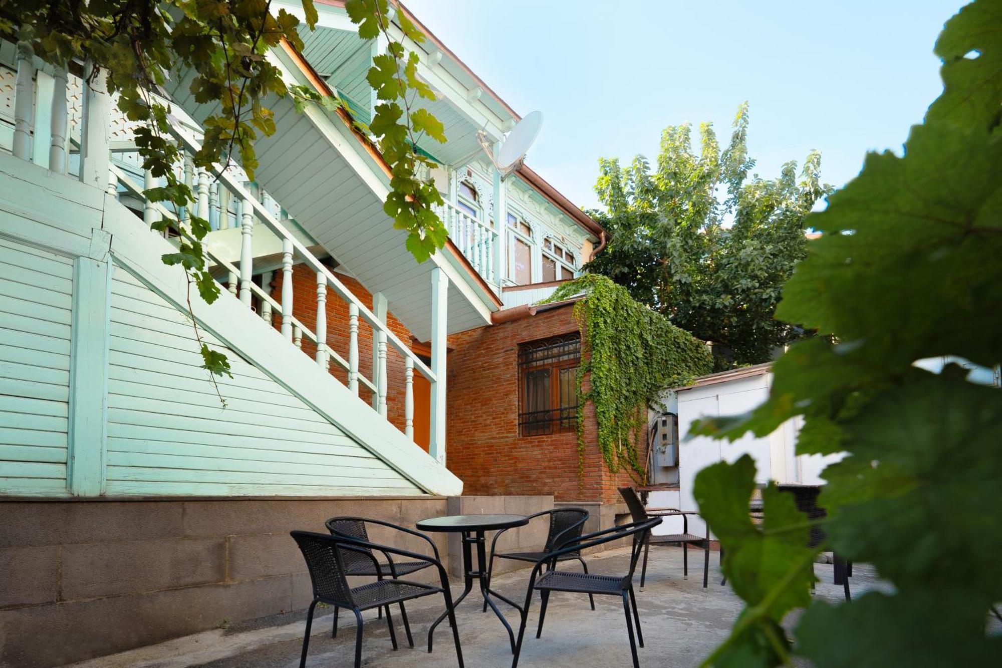 Guli Of - River View Duplex In Historic Center Апартаменты