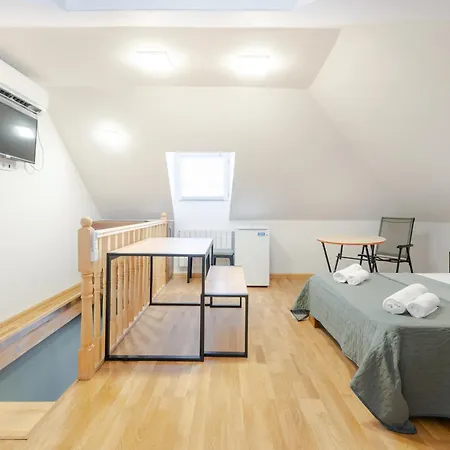 Guli Of Tbilisi - River View Duplex Apartment In Historic City Center 外观 照片