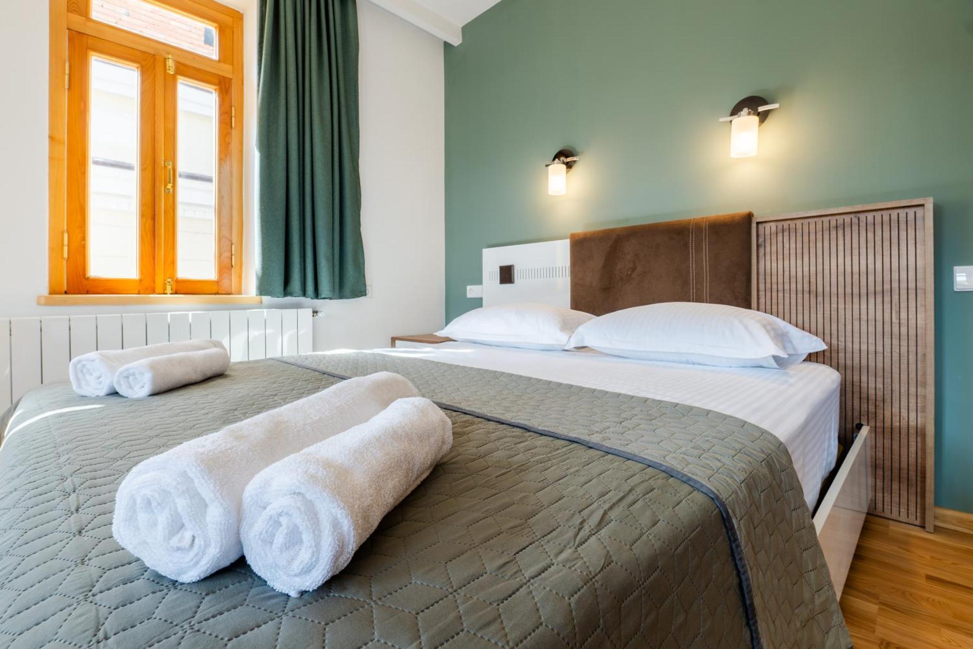Apartment Guli Of - River View Duplex In Historic Center